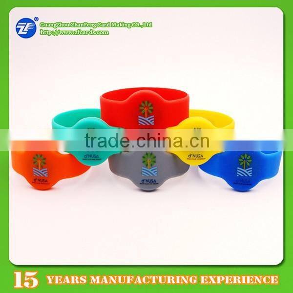 65/74mm diameter 13.56MHz RFID Bracelet Tag with logo printed