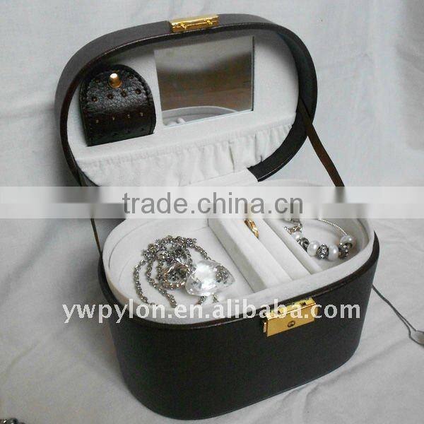 Leather Wonman Jewelry Case