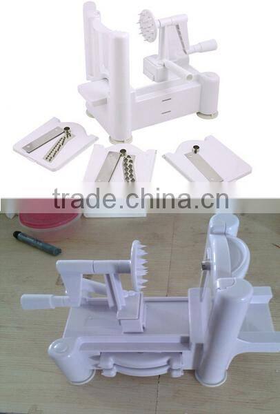 Tri-Blade Spiral Vegetable Slicer