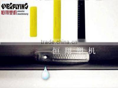Plastic inline flat emitter drip irrigation tape machine with high efficiency
