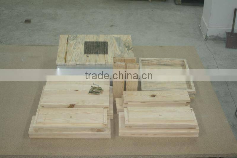 Dadant Blatt , complete beehive