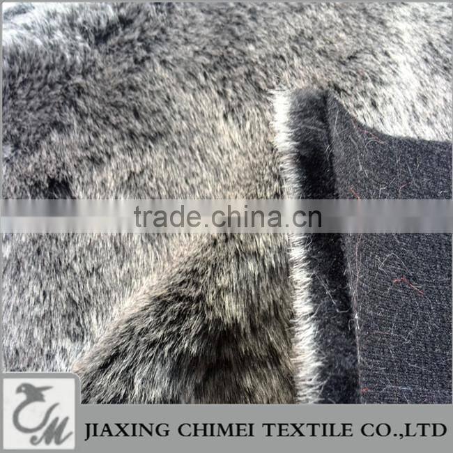 Tip-dyed faux fur for throw blanket