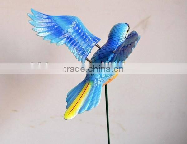 6 inch Parrot Plastic Flower Decorative Garden Stakes