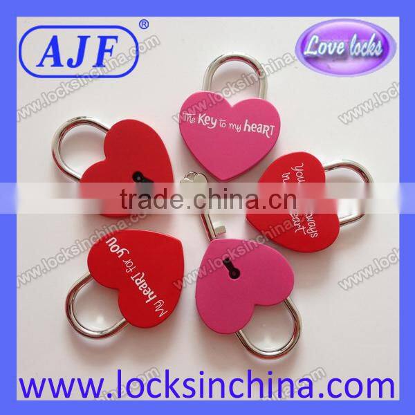 AJF TUV TEST PASSED Top quality and hot sale high polished metal Love lock or padlock in heart shape with engraving names