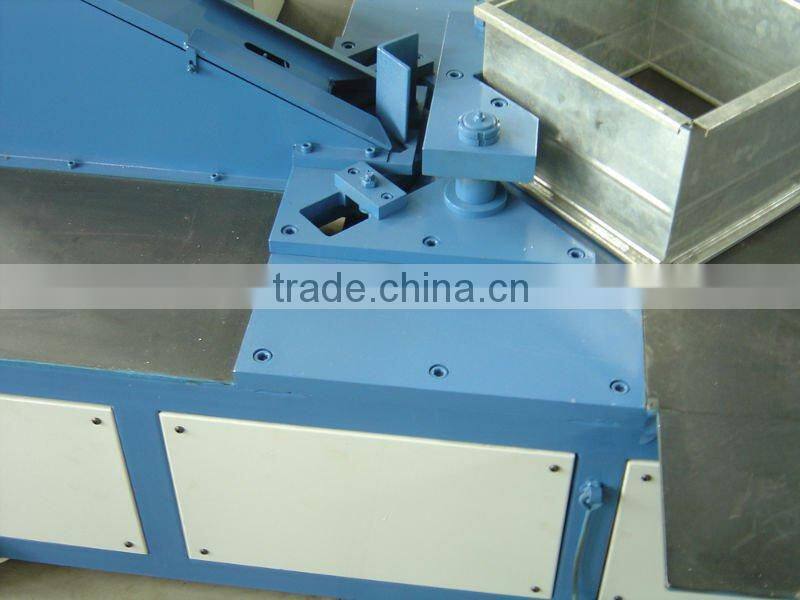 machine/duct line/corner forming machine from coorig---Automatic Corner Machine