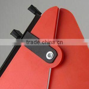 Safety reflective warning triangle with Emark