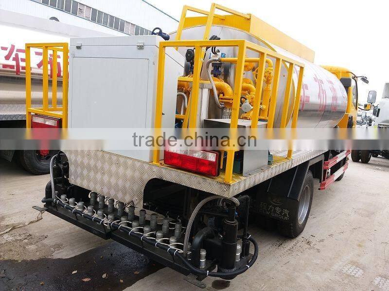 Dongfeng 4x2 bitumen sprayer truck heated bitumen truck truck mounted bitumen sprayer
