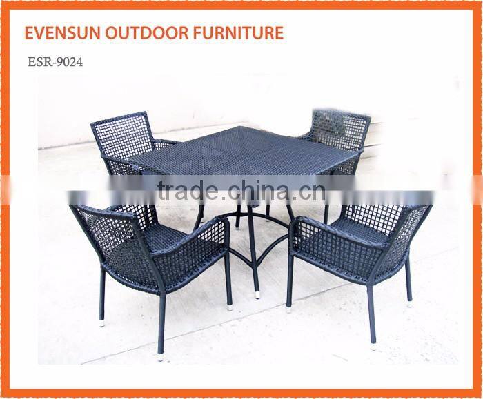 Resort used Wicker hotel table and chairs