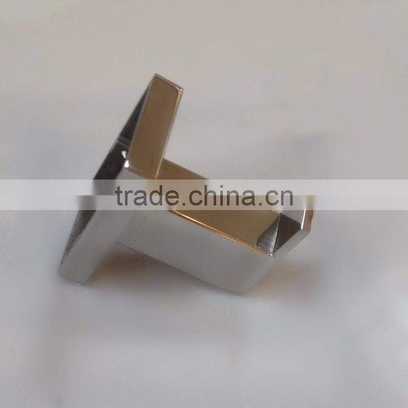 2016 The Hottest Wholesale Price Storage bath hardware factory supply stainless steel robe hook hanger