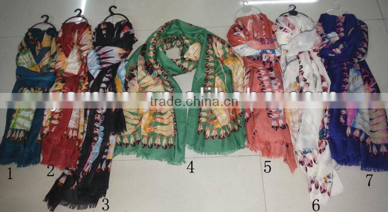 Fashion shawl in pretty printing picture
