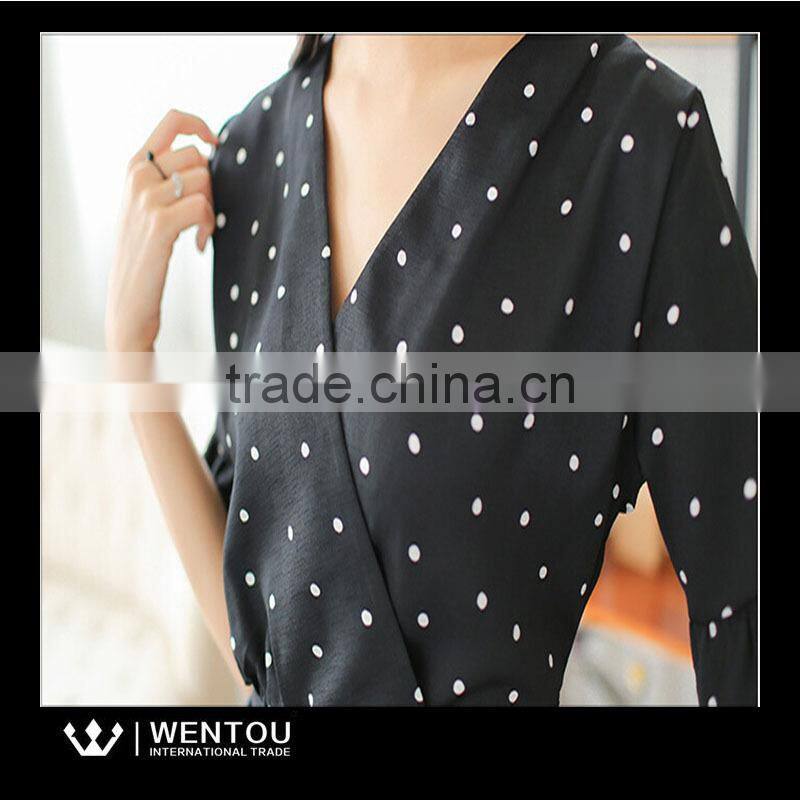 Wholesale Ladies Short Sleeve V Neck Dot Print Blouse