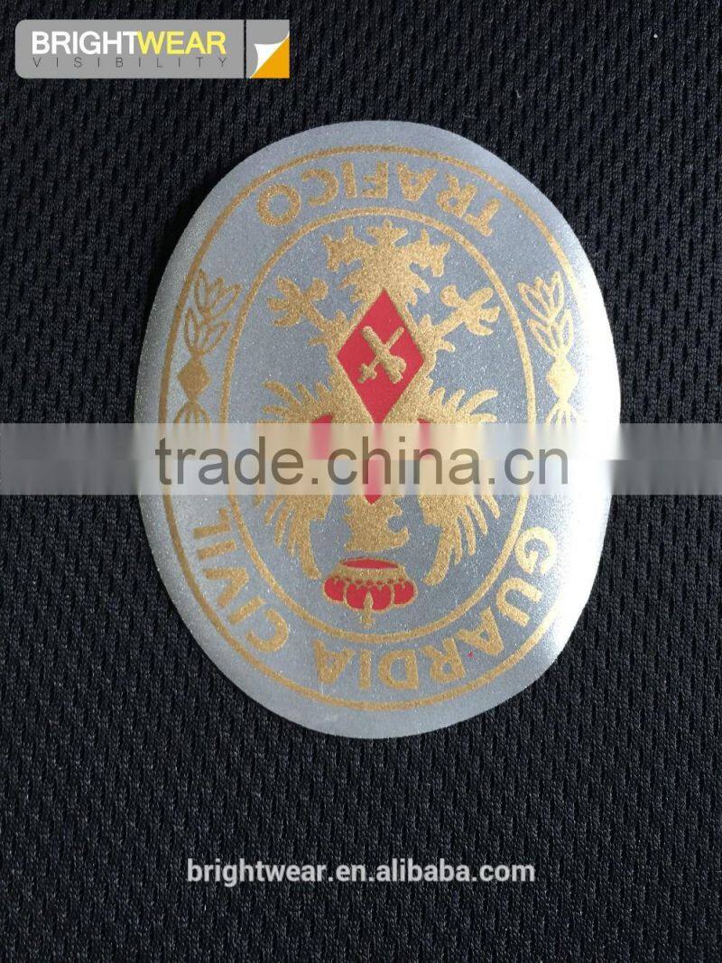 Relfective chest emblem reflective logo be heated on polo shirt for Spain market