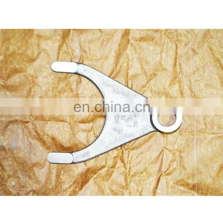 SAIC- IVECO 682 Series GENLYON Truck 5211-0114 differential lock fork