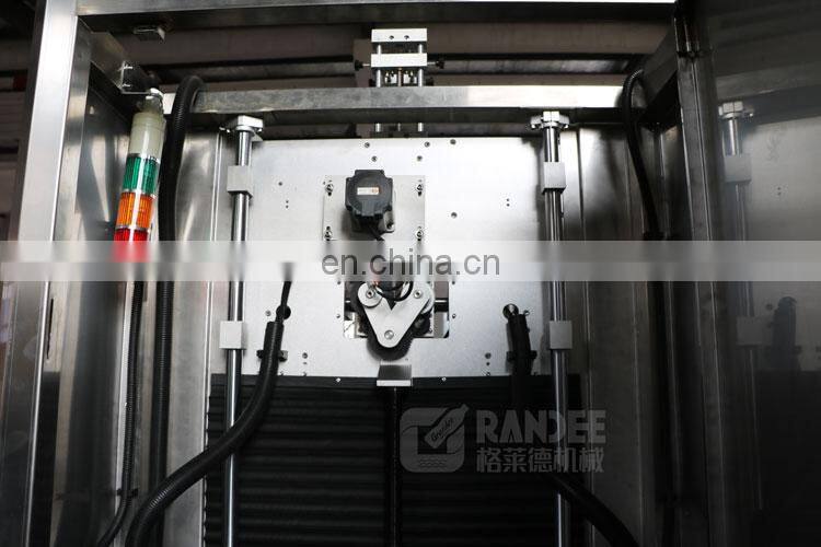 Automatic 5 gallon cap shrink sleeve labeling machine cap sealing machine for 5 gallon bottle buckets water labeling machine