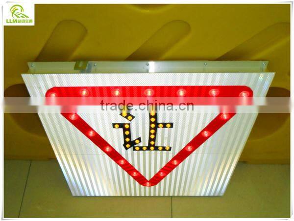 Customized aluminum LED solar traffic safety warning sign