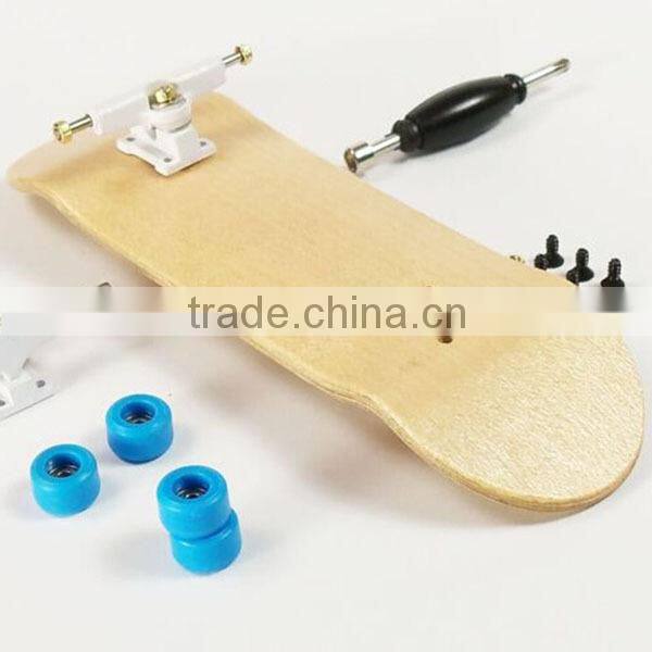 Good quality wooden skateboard deck blank skateboard decks wholesale 100x32mm fingerboad decks
