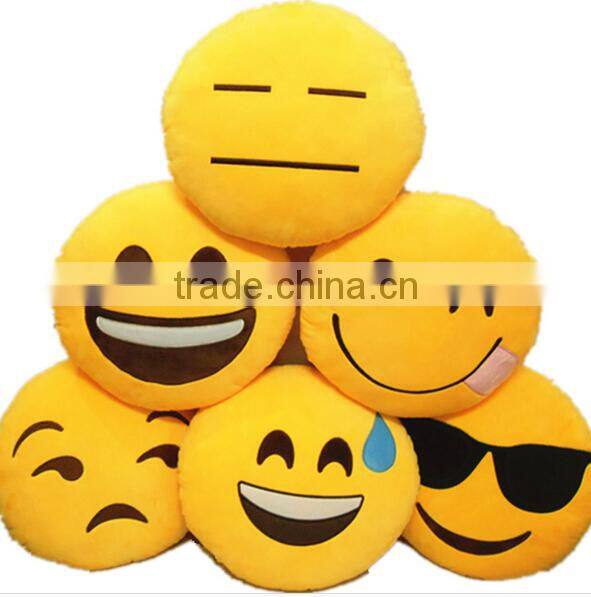 free sample 100 emoji/popular emoji pillow toys with cheap price and high quality