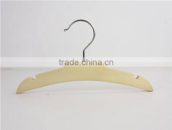 manufacture all kind of wholesale wooden clothes hanger