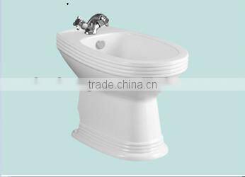 China Supplier Ceramic WC Bidet Spray