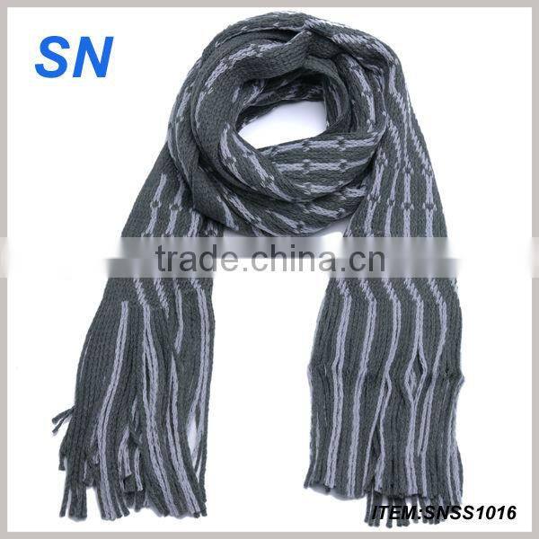 winter fashion triangle print scarf with tassel