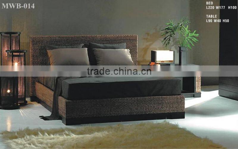 100% Hand woven by natural rattan, water hyacinth & Acacia wooden frame bedroom set furniture