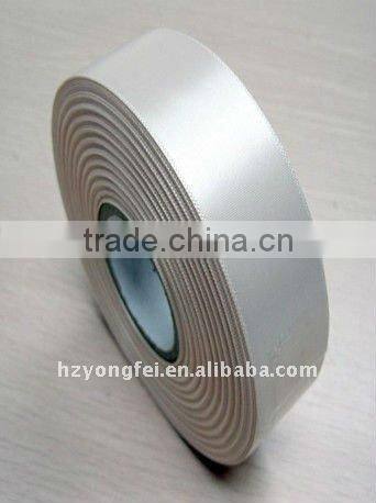 Double-side woven polyester ribbon label