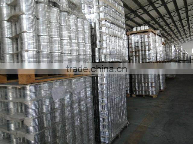 canned tropical fruit cocktail