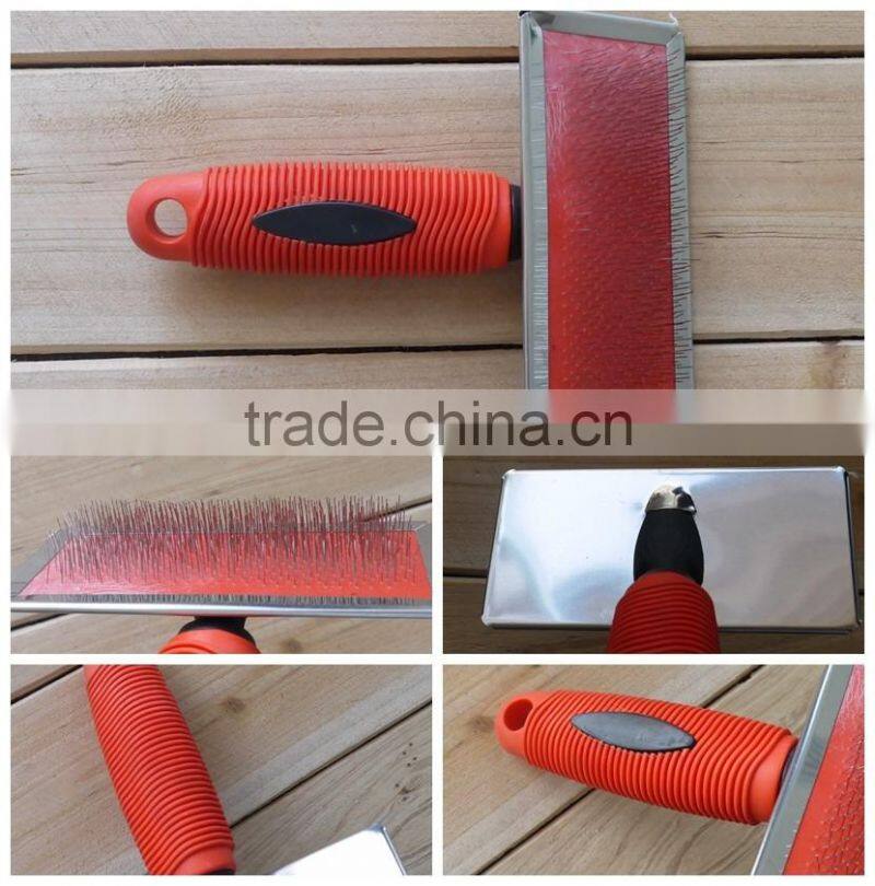 Pet slicker brush with black and red color