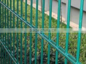 lowest price welded wire mesh uesd for fencing/pvc welded wire mesh