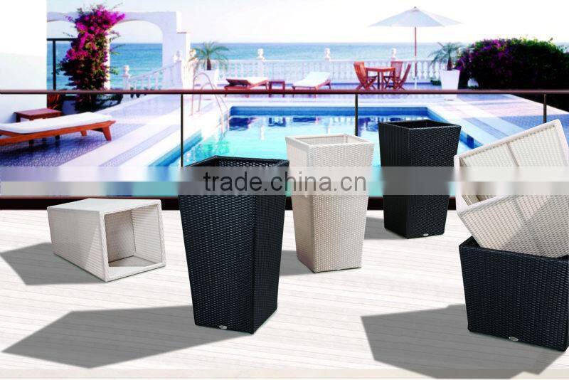 China modern design rattan flower pot in garden sets in patio outdoor furnitur