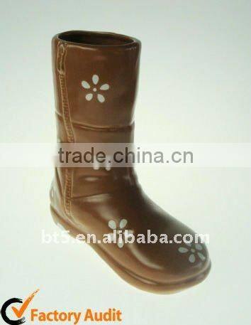 8 inch ceramic shoes vase in red