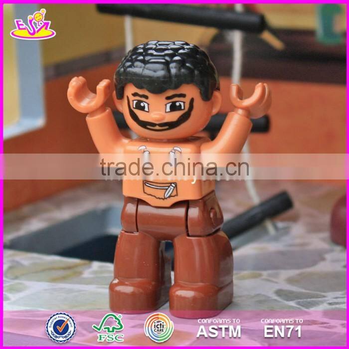 2017 new design boys pretend play wooden pirate doll house with pirate boat W06A162