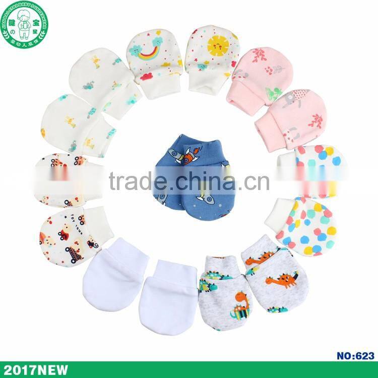 Lovely printed cotton 0-3 months newborn baby mittens anti scratch