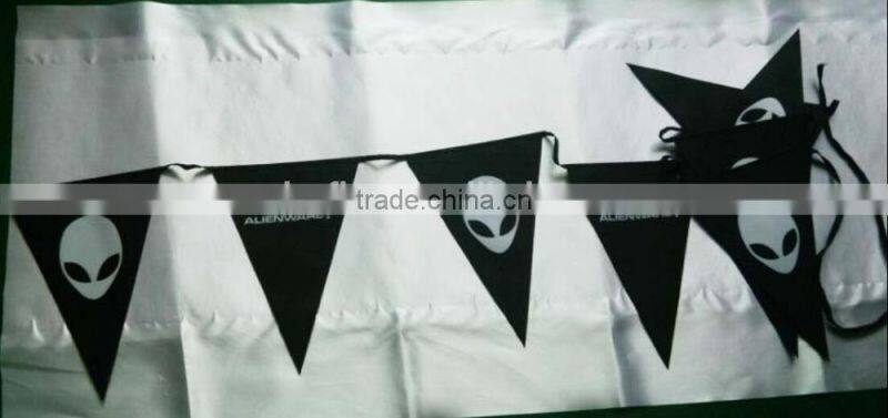 wholesale triangle string flag