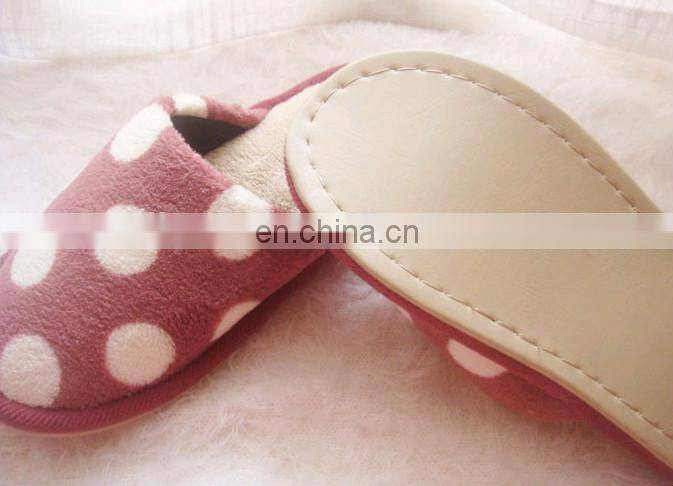 Latest Style Promotional OEM Cheap And Comfortable Indoor Slippers