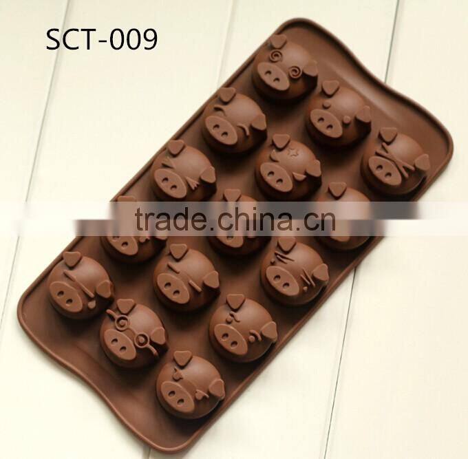 2016 Hot sale food grade FDA and LFGB Cute animal of pig shape silicone chocolate mould and ice cube tray