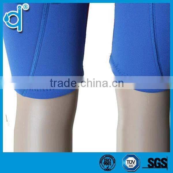 Waterproof Windproof Red Neoprene Diving Suit