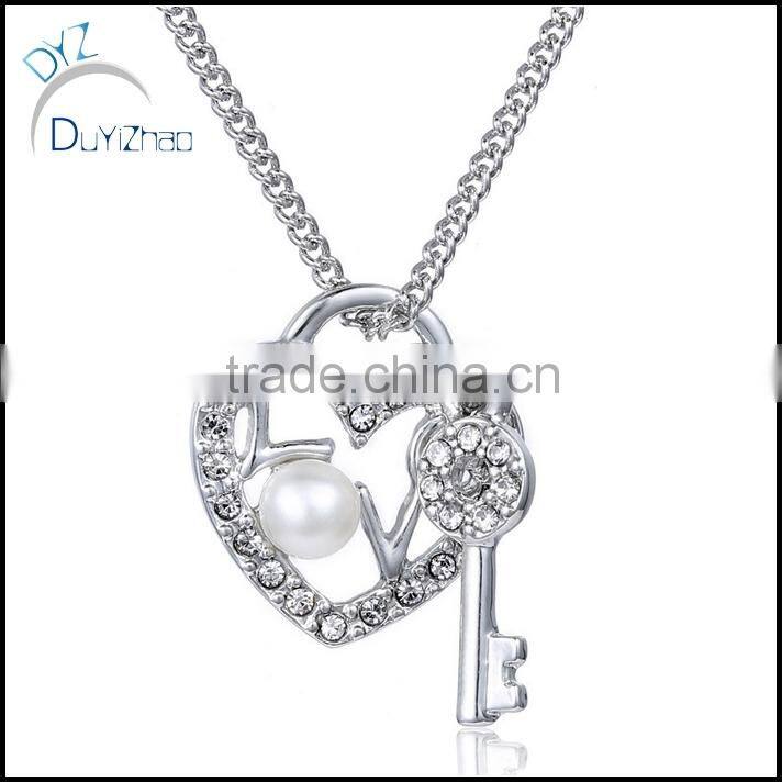 Hot sell alloy charm heart pendant necklace designs