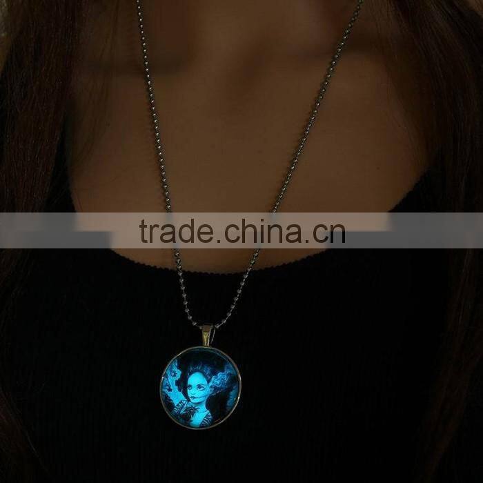 Long hair witch pattern glass gemstone necklace Halloween jewelry wholesale