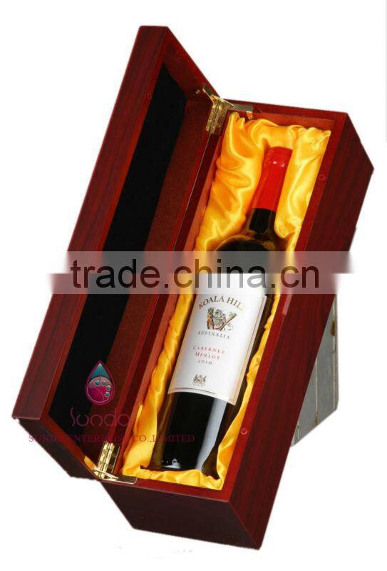 luxury glossy wooden wine box and red wine gift box