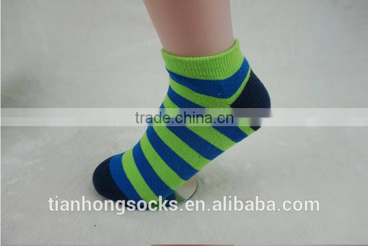 Zhuji competiitive price wholesale colorful striped men terry socks