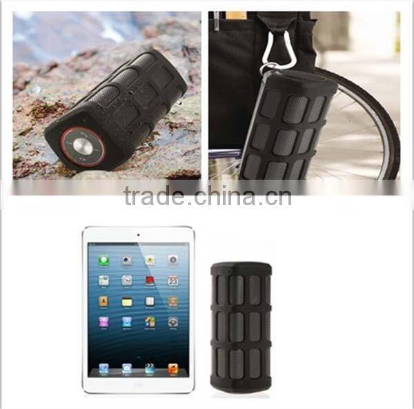 2015 Popular small round mini speaker bluetooth 7000MAH power band speaker for camping From BSCI manufacturer