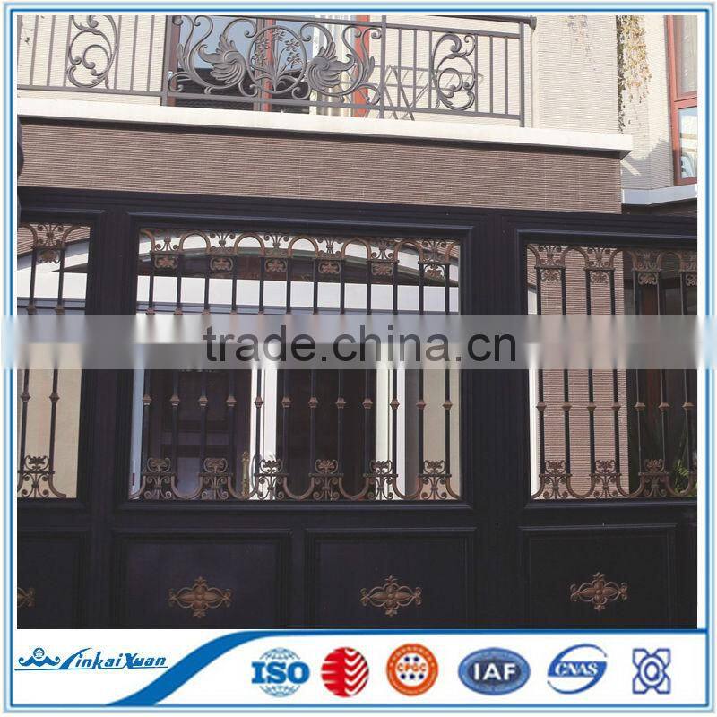 The courtyard line door