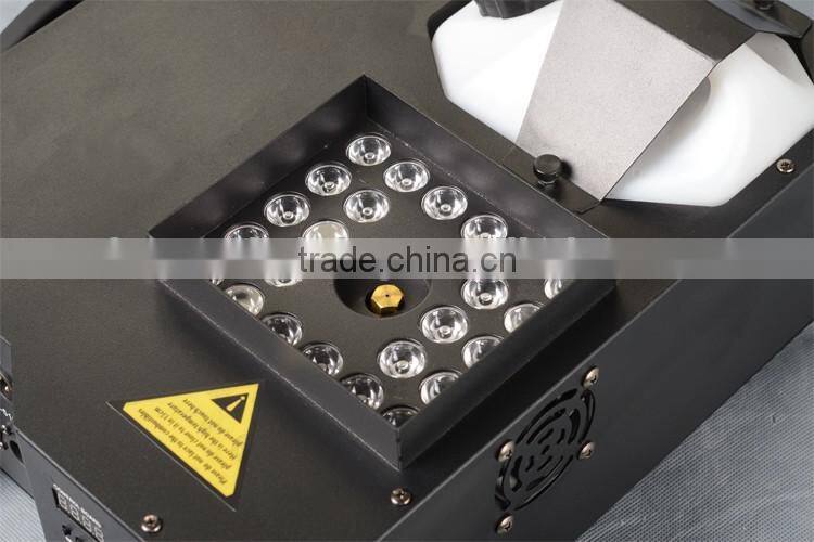 Geyser RGB DMX512 Wireless Remote 3in1 RGB 24*3w Upward Spraying Pyro Vertical Column Fogger Machine 1500w LED Smoke Machine