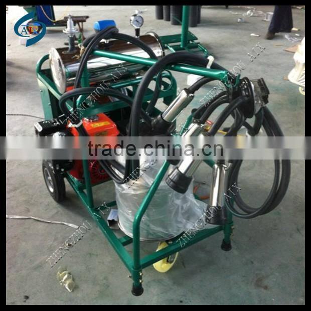 Full automatic computer control cow milking machine