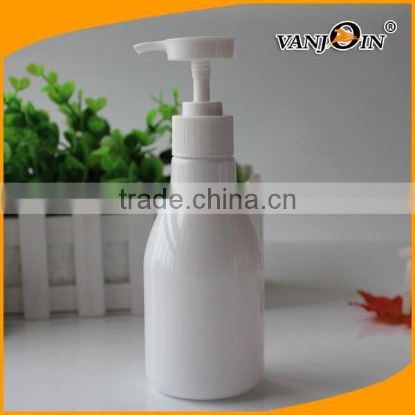 Light White PET Lotion Dispenser Bottle 8 oz.