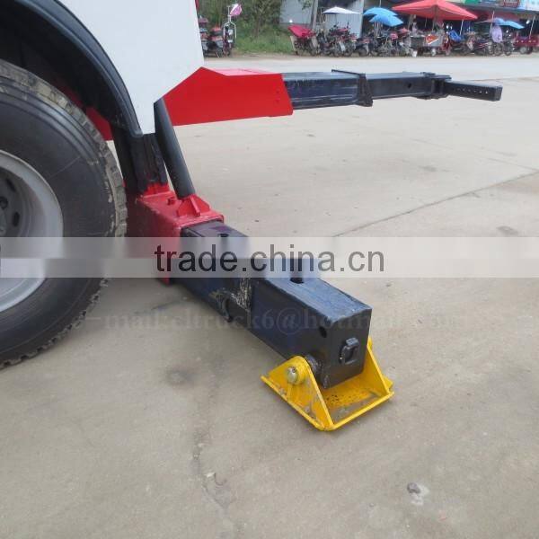 8*4 SINOTRUK HOWO Heavy Duty Road Recovery Truck 30ton