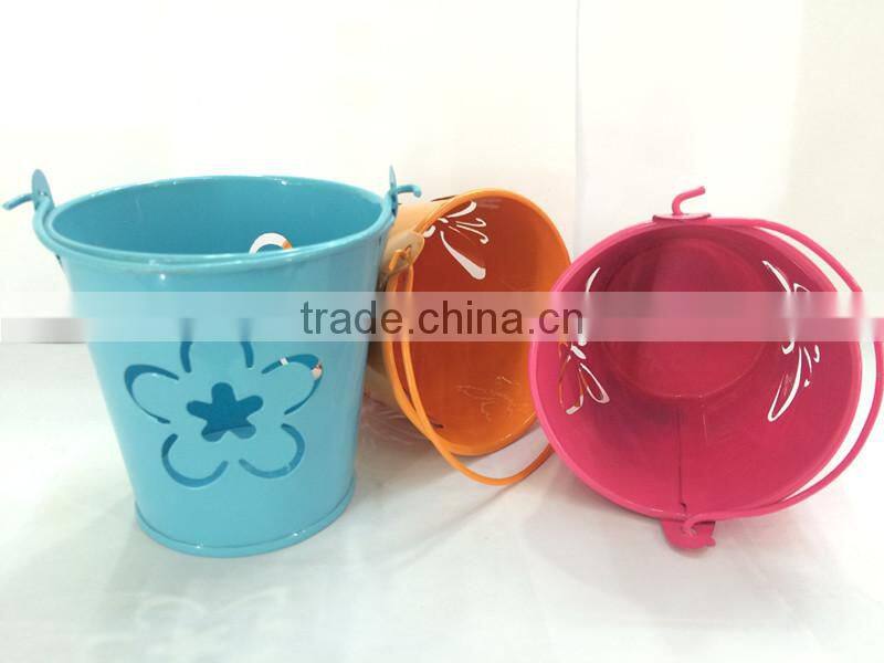 painting designs types of hollow sunflower heart shape gold metal metallic flower vase