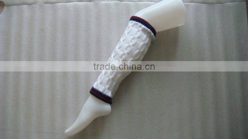 Lady knitted white boot leg warmers