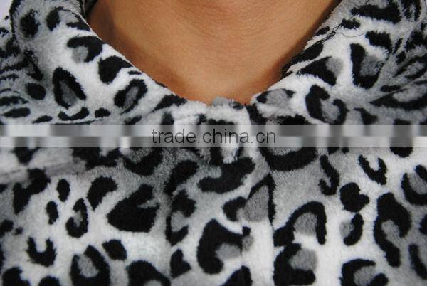 men's 100% polyester leopard printed coral fleece pajama set